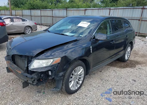 2010 Lincoln Mkt z USA, uszkodzony, nr VIN 2LMHJ5FR8ABJ10698